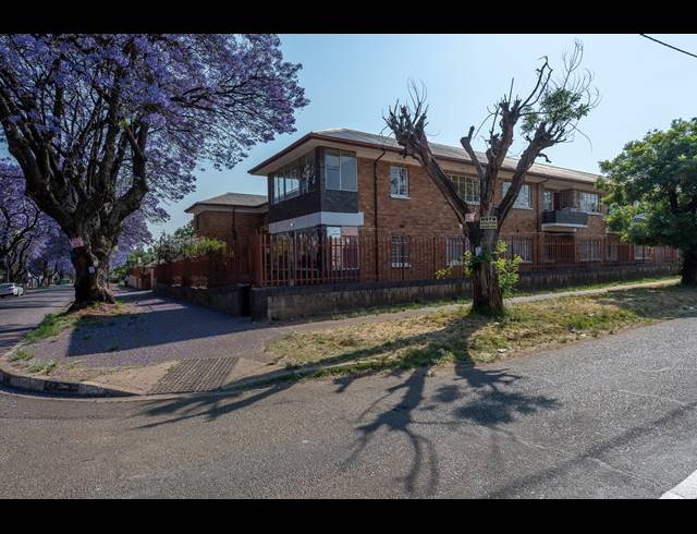 3 BEDROOM APARTMENT FOR SALE IN TURFFONTEIN